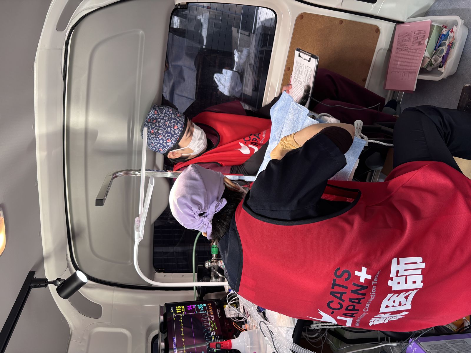 V-CATS移動獣医療車